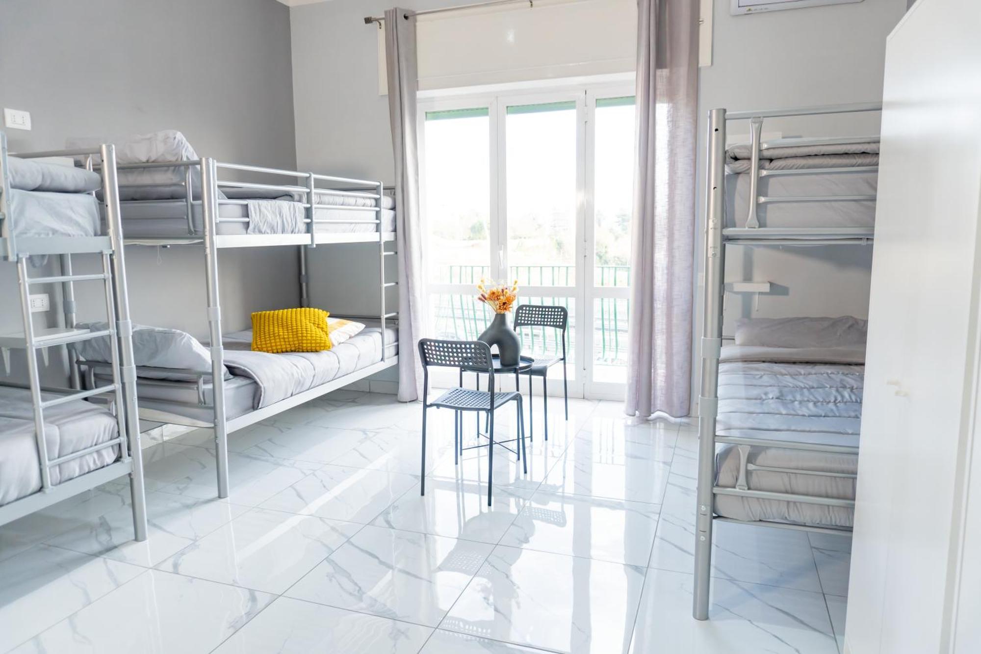 Hostel Partenope Nápoly Kültér fotó