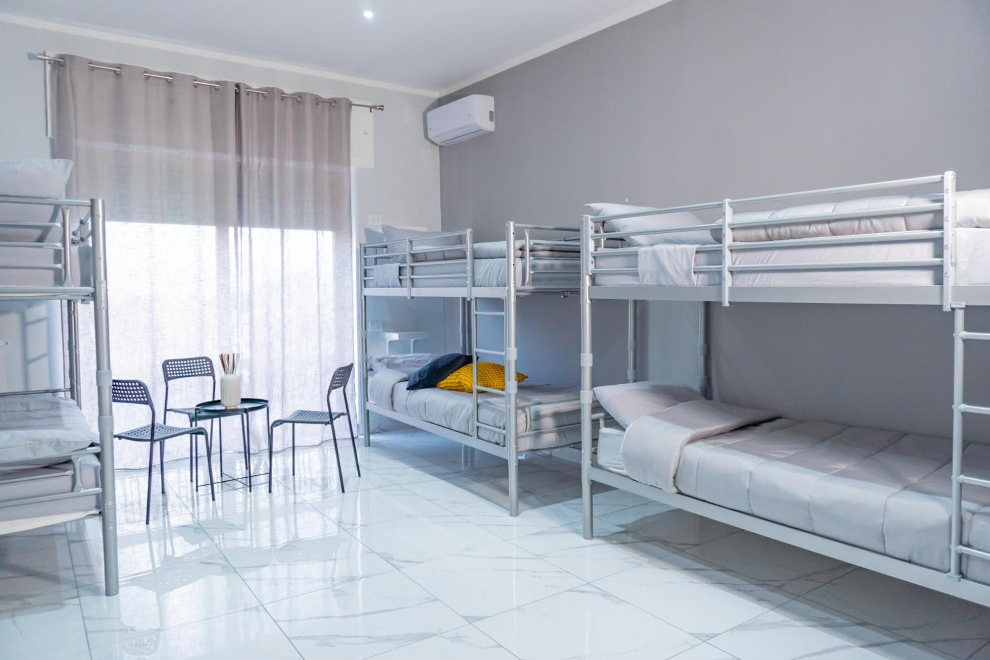 Hostel Partenope Nápoly Kültér fotó